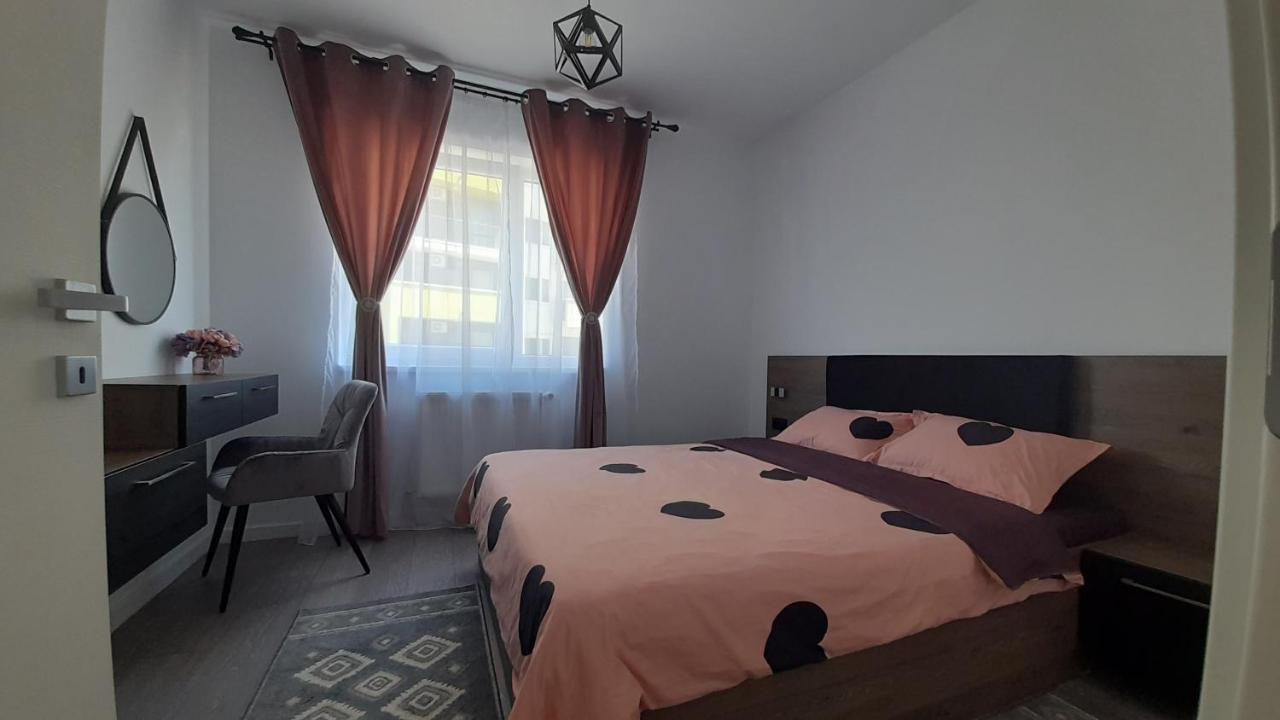 Sarah'S Place Oradea Dış mekan fotoğraf